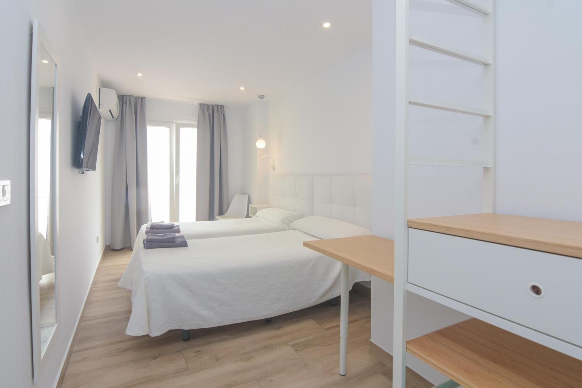 Hostal La Ermita Нерха Екстер'єр фото